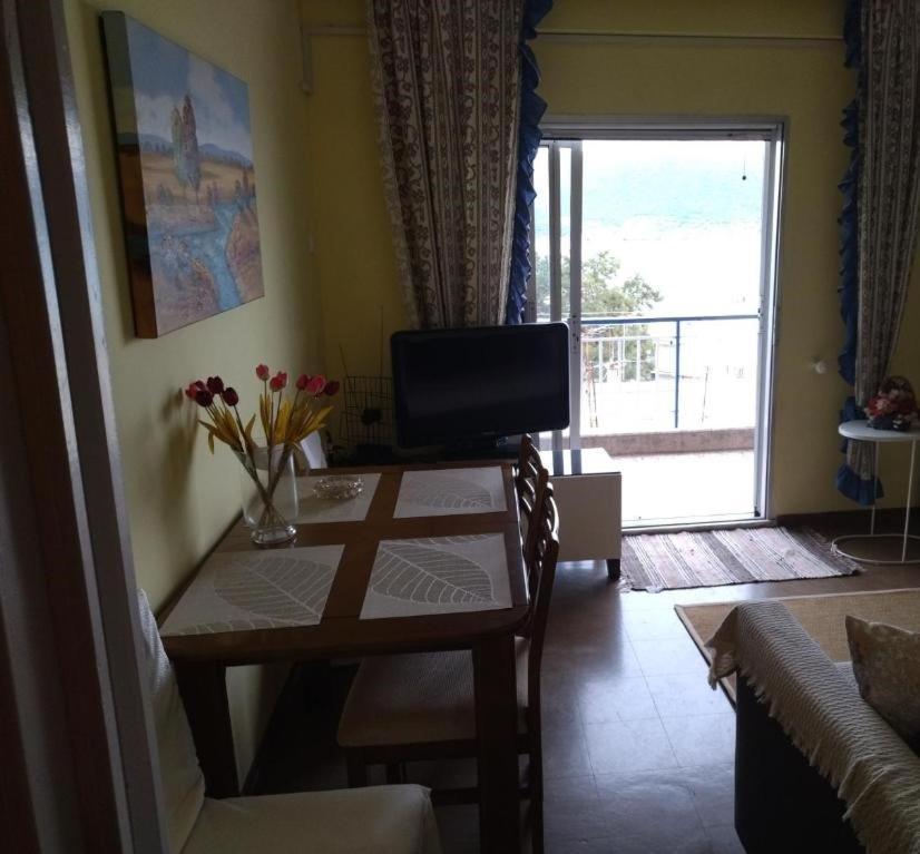 Panorama Apartment Néa Péramos Bagian luar foto